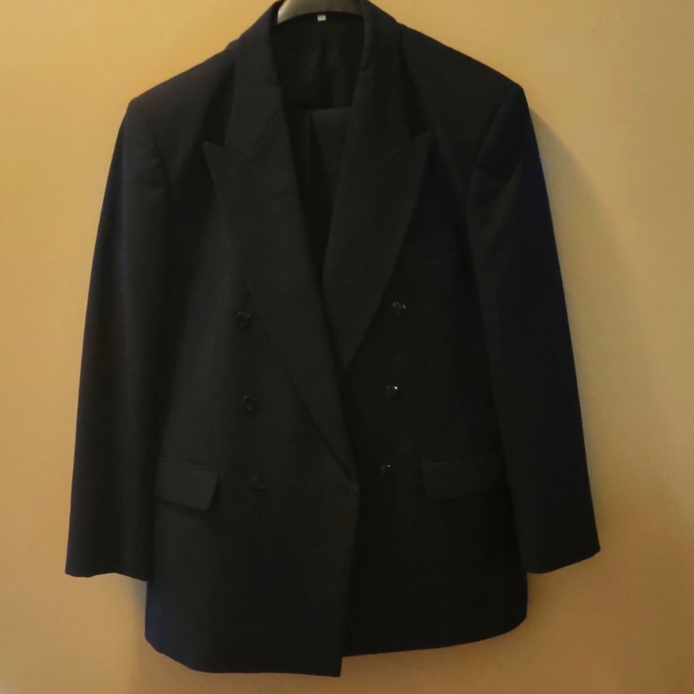 Men's suit
